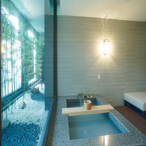 使用說明:1.本券可使用$2300房型雙人獨立湯屋90分鐘2.淡旺季.平假日皆可使用不需加價3.湯屋24小時營業4.優惠期限:2021.11.30,逾期依現場規定補差額使用單湯池、擁有獨立的泡湯和休息