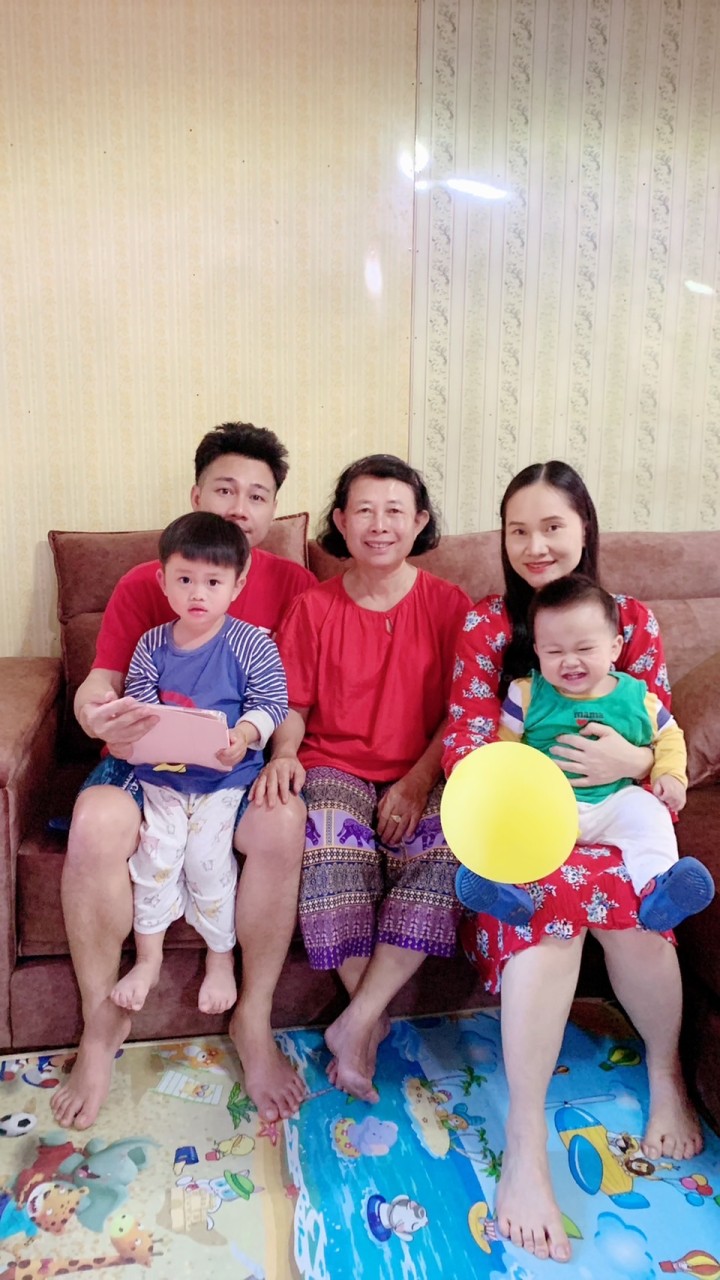 รูปครอบครัว VDO