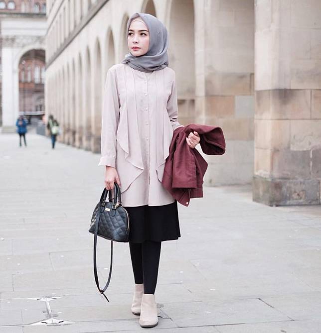 10+ Ide Baju Warna Abu2 Cocok Dengan Jilbab Warna Apa