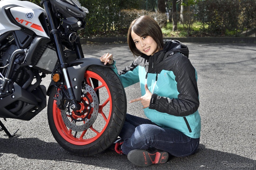 ヤマハ Mt 25 試乗 見た目は 足つきは 女性ライダー目線のオススメ5ポイント 小鳥遊レイラ レスポンス