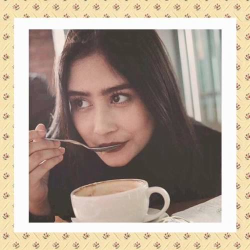 15 Foto Terbaik Prilly Latuconsina di Instagram