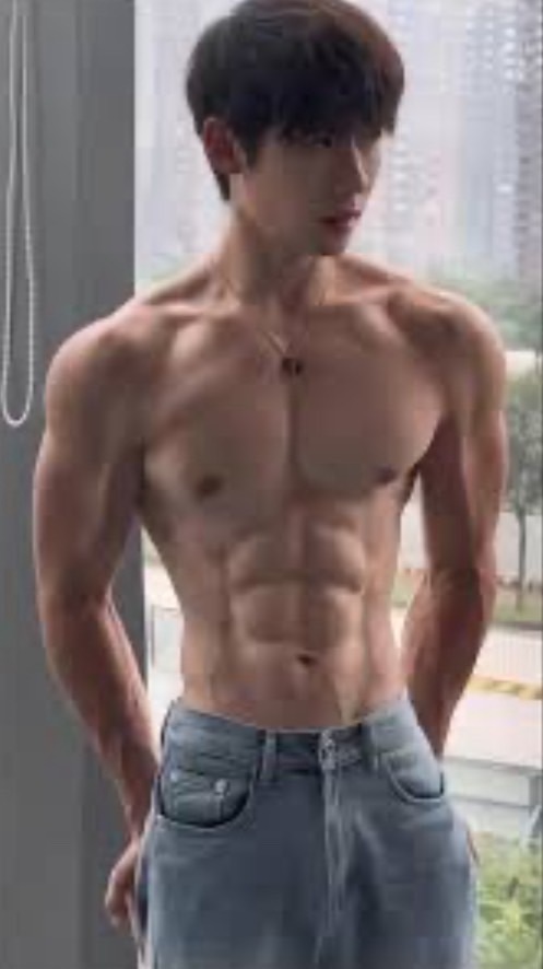 聊天💦看腹肌💦要找對像的看這邊💦總管也可以處喔💦🩵