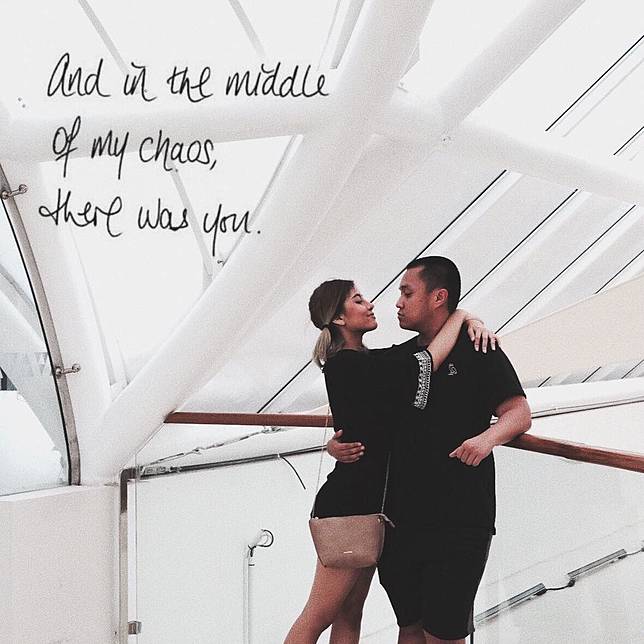 10 Potret Kebersamaan Awkarin dan Oka Sebelum Meninggal Dunia