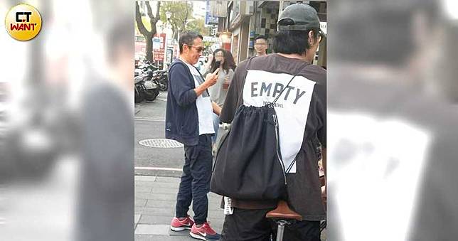 鈕承澤　春風得意四處騎