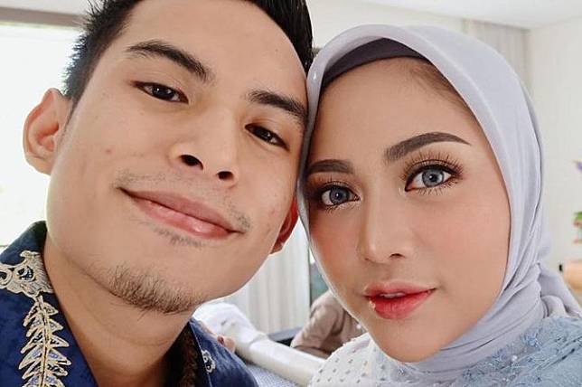 Masih Cinta Suami Rachel Vennya Putuskan Cerai, Ini Kilas Balik Hubungan Keduanya 