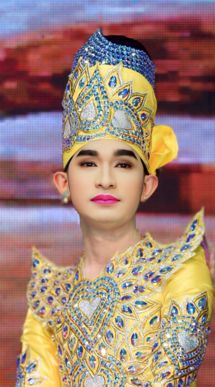 ด้อมเจเจ พรอนงค์