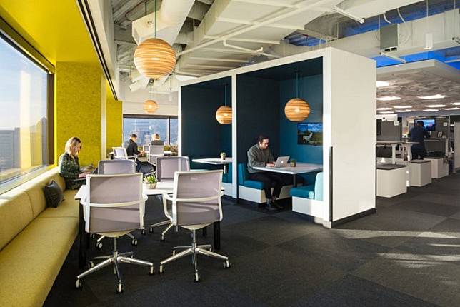 bathroom voyeur e Desain Kantor Polisi bathroom voyeur e Desain Kantor Polisi