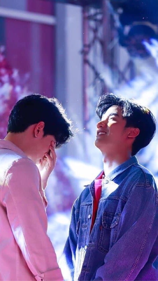 ลุงเต-นิววี่ อาณาจักรคู่จิ้น