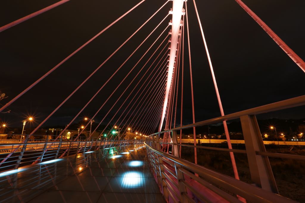 大坑粉紅情人橋