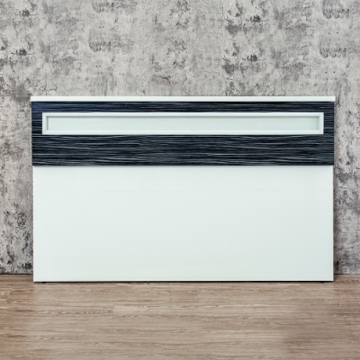 100%徹底防水，防潮濕抗變形 耐髒易清潔，防蟲蛀抗黴菌 安全無毒零甲醛，無重金屬 防火不助燃，輕巧安全耐用 適合台灣多雨潮濕氣候環境