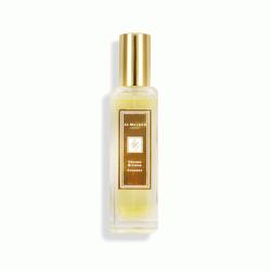 ◎Jo Malone 英式經典香氛|◎人手必備香水品牌之一|◎網路優惠價品牌:JoMalone類別:香水香調:柑苔調前味:柑橘、甜橙中味:苦橙後味:檀香、琥珀規格/容量:30ML包裝:一般包裝貨源:平