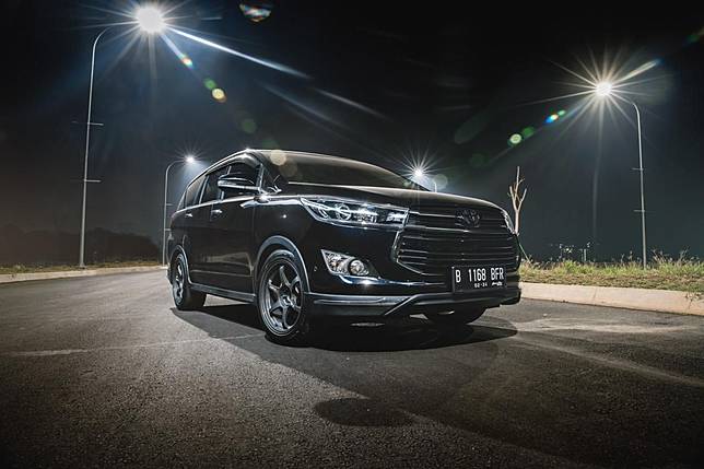 Gambar Foto 86+ Modifikasi Mobil Innova Venturer Gratis Terbaru