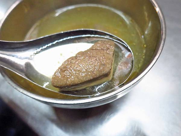 【台北美食】豬肝榮-網路極力推薦的脆口豬肝湯 【台北美食】豬肝榮-網路極力推薦的脆口豬肝湯