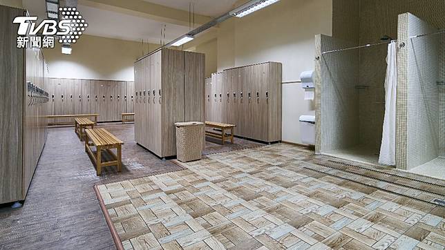 可以洗澡了 9 6後運動場所再鬆綁 開放沐浴 Tvbs Line Today