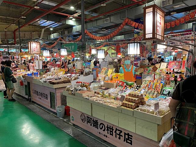 ▲「興國市場」上老字號的「阿嬌の柑仔店」許多中壢人的童年回憶(圖/阿嬌柑仔店)