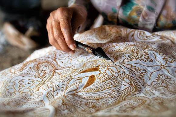 Dikenal Sejak Zaman Majapahit Ini Sejarah Batik Di Indonesia Sindonews Line Today