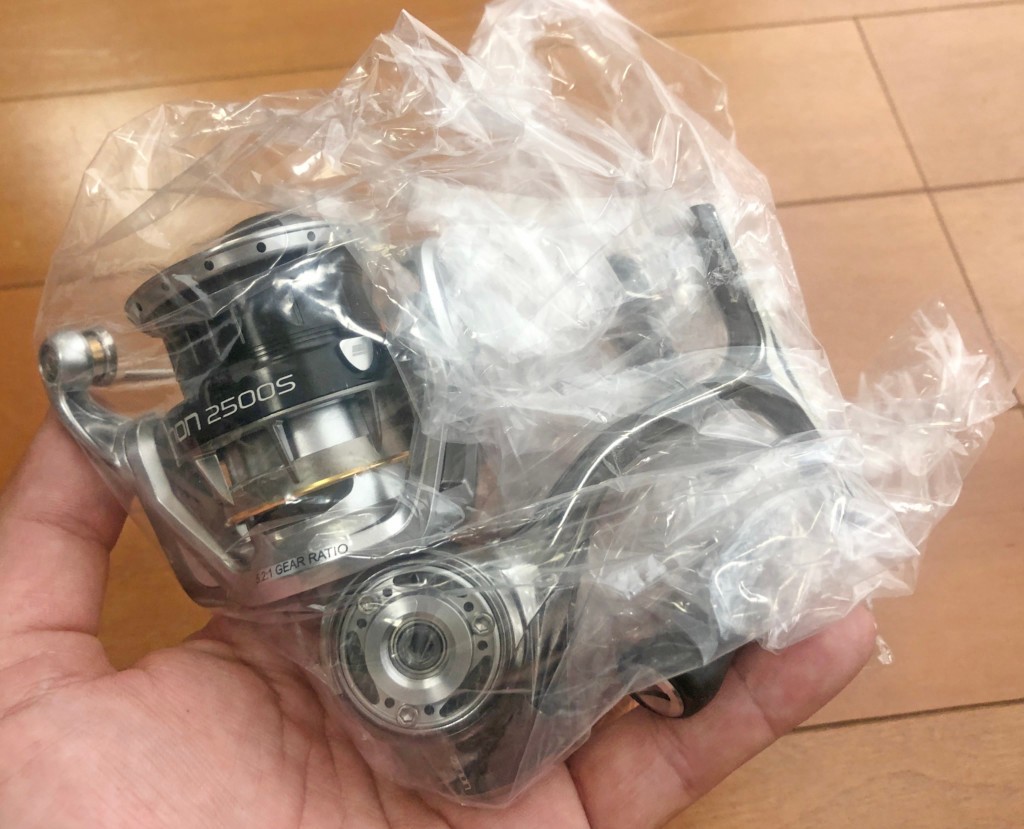 前代未聞のスーパー超軽量スピニングリール 2500sで自重148g アブガルシアから21年春登場予定