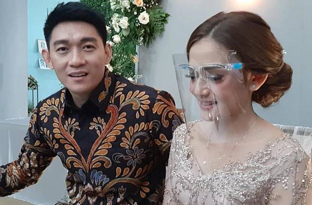 Jelang Dinikahi Ifan Seventeen Citra Monica Ziarah Ke Makam Dylan Sahara Aku Izin Matamata Line Today