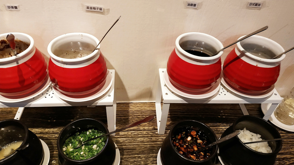 美食|推薦 高雄個人鴛鴦鍋姜一鼎 河堤店 ,超香超美味手工麻辣湯鍋及秘製麻辣鴨血49.jpg 美食|推薦 高雄個人鴛鴦鍋姜一鼎 河堤店 ,超香超美味手工麻辣湯鍋及秘製麻辣鴨血49.jpg