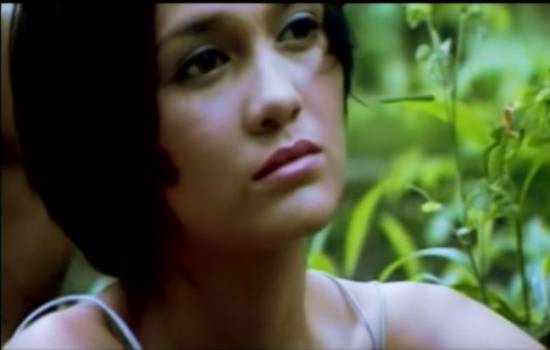 Luna Maya menjadi model video klip Sheila on 7