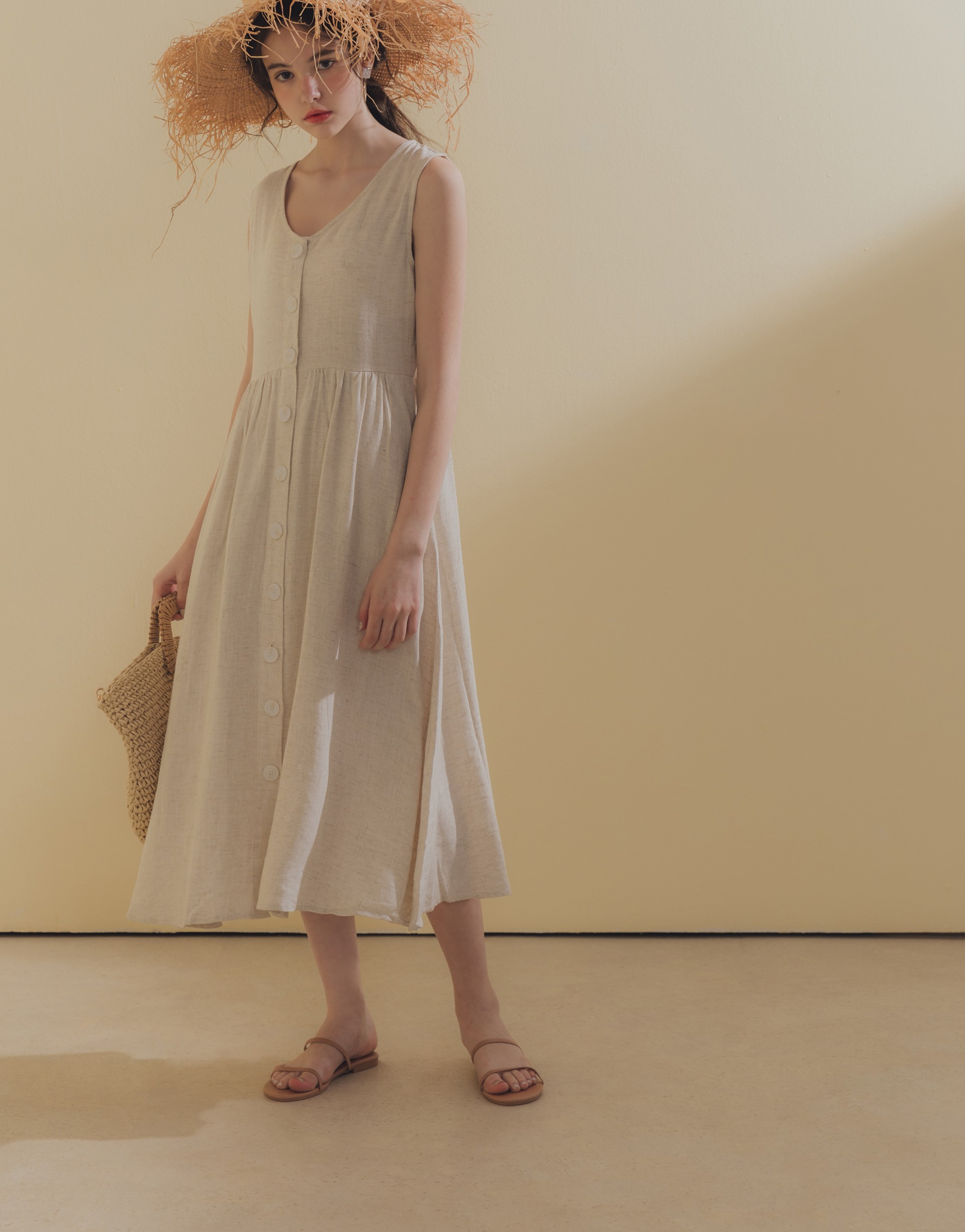 舒適棉麻面料/前排釦可開釦/淺色微透建議著淺色內搭