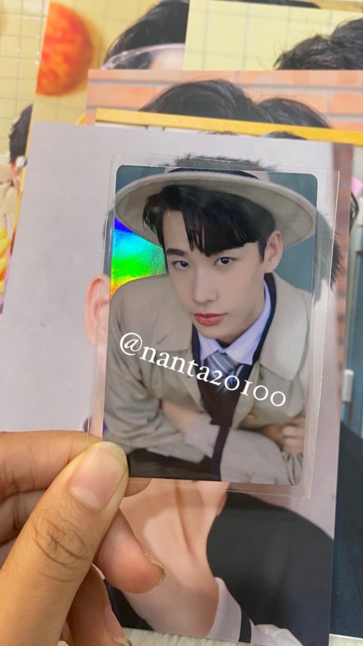 ประมูลโฮโลแกรมภพ