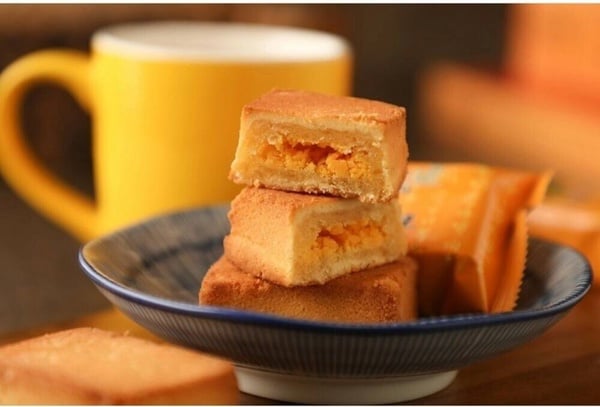 眺望超大片鳳梨田~8間「必吃鳳梨酥」推薦！這間還可以DIY做糕點~