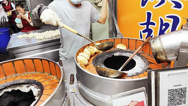 【彰化美食】香饌胡椒餅-還沒有出爐就已經被訂光光的爆人氣胡椒餅