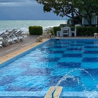 Sea sky beach resort  หาดเจ้าสำราญ จ.เพชรบุรี