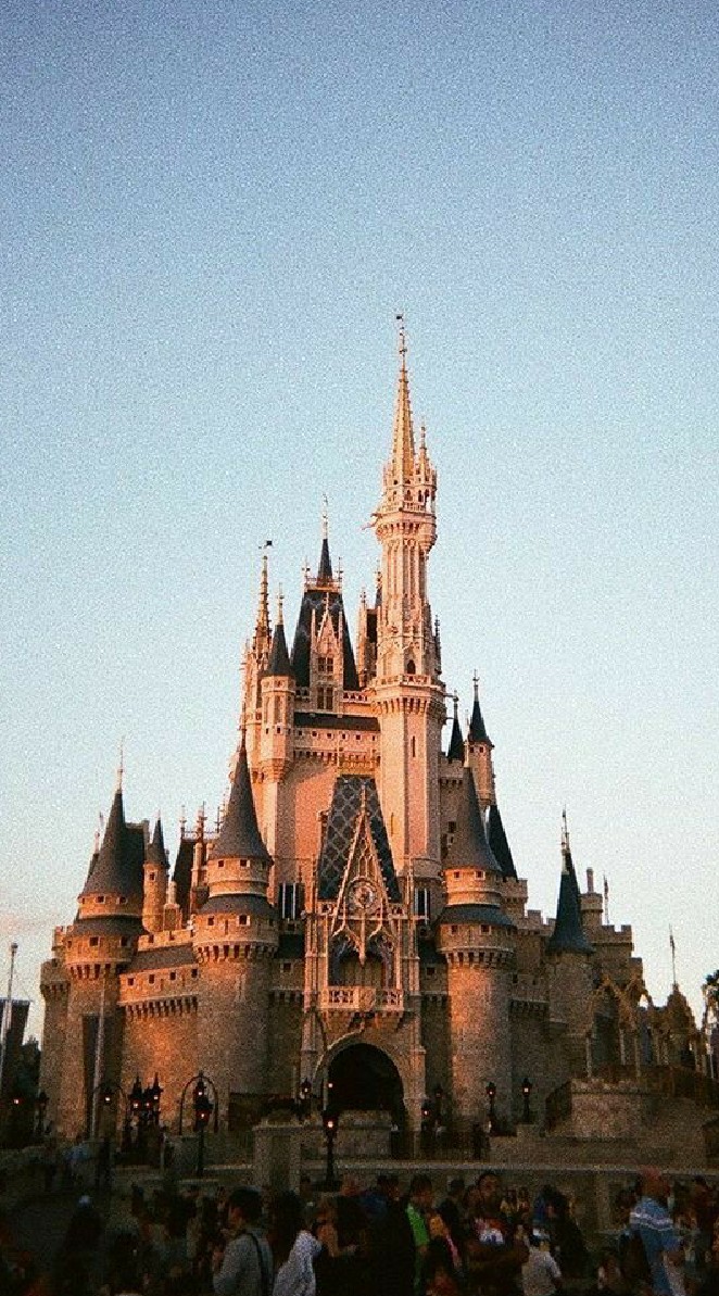 [ℛℴ𝓁ℯ] ℳ𝒶ℊ𝒾𝒸  𝒸𝒶𝓈𝓉𝓁ℯ☪