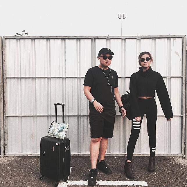 10 Potret Kebersamaan Awkarin dan Oka Sebelum Meninggal Dunia