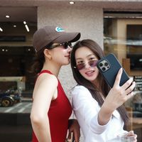 พี่คนสวยกับแก๊งค์หมาแก่😖