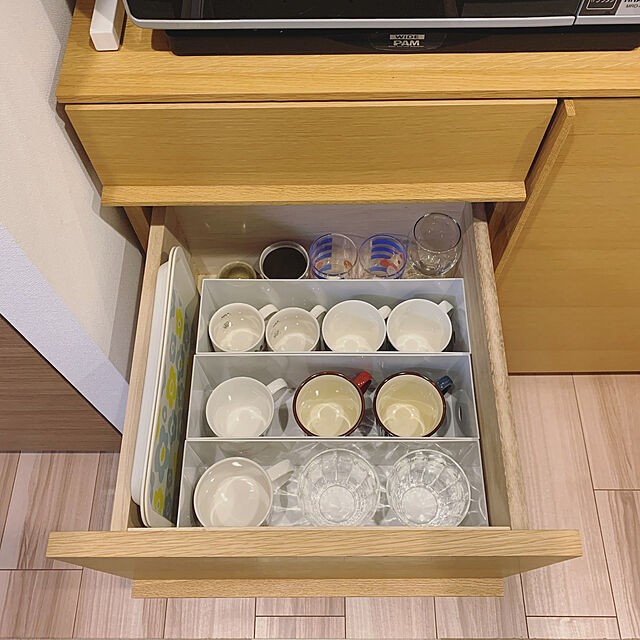 見せる見せない マグカップやグラスのすっきり収納法