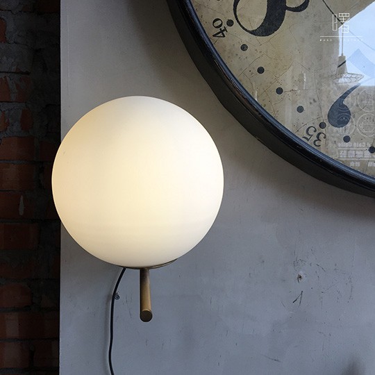 《商品規格》材質：鐵顏色：白色尺寸：長*12cm 寬*12cm 高*12cm ◆下標前請先至”問與答”詢問存貨現況，以減少您等待收貨的時間！◆購買前請先閱讀店家資訊，同意後再下標唷！◆可依客人要求客製