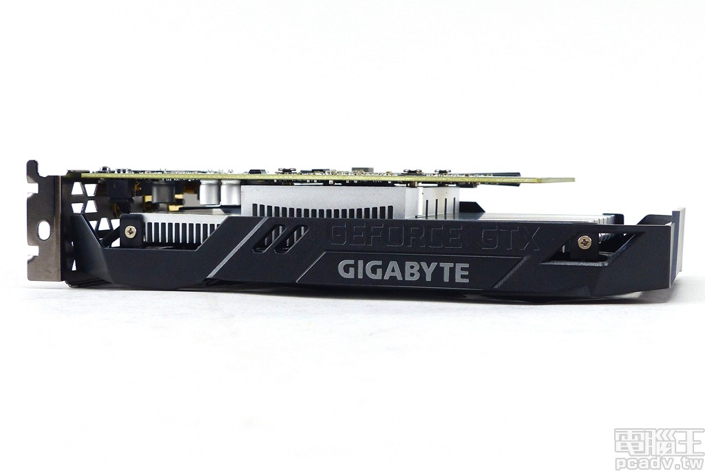 不插電顯示卡王位換人坐，GIGABYTE GeForce GTX 1650 OC 4G 評測登場