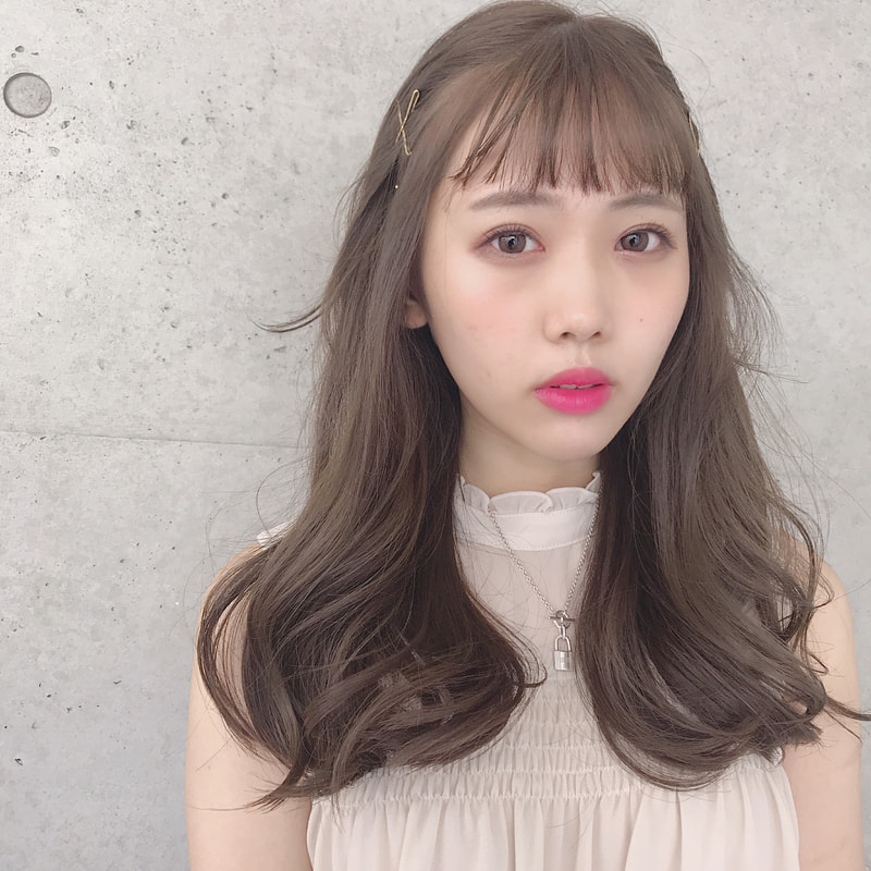 オン眉 ヘアアレンジが最高にカワイイ 前髪セット方法やショート ロングの長さ別アレンジを公開 Mine