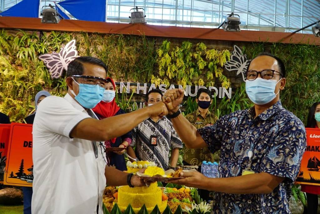 Penerbangan Makassar Toraja Resmi Beroperasi Bisnis Com Line Today