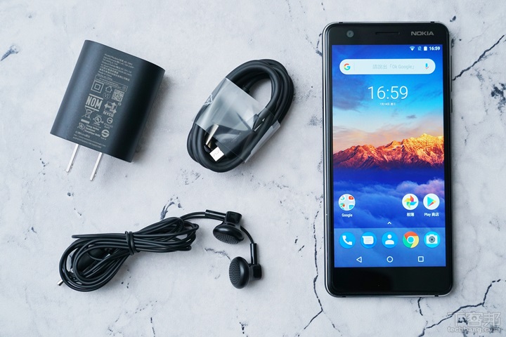 Nokia 3.1 超便宜手機開箱動手玩，Android One 作業系統、獨立三卡槽