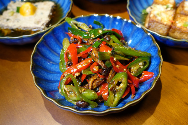 不糾結清粥小菜，台北ATT 4 FUN清粥小菜，正餐宵夜都有賣(含不糾結清粥小菜訂位、價位、包廂資訊)