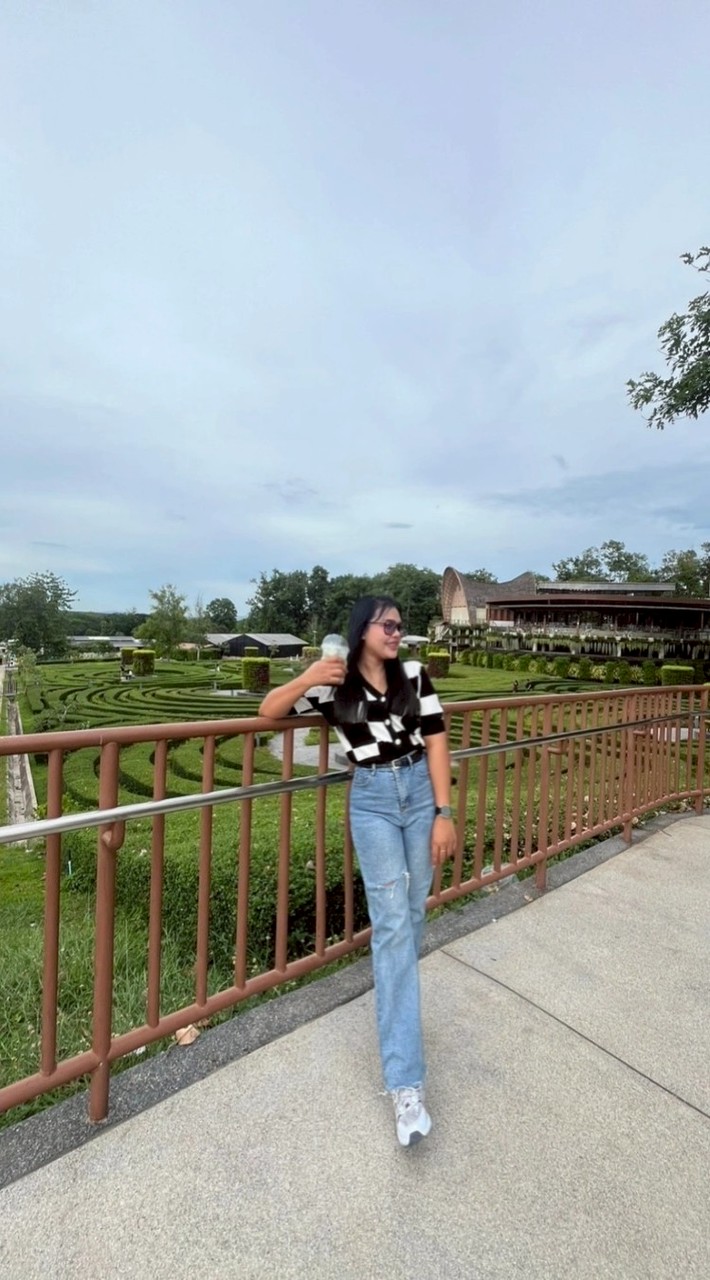 จัดหางานเจ้าหน้าที่ศิริ(ซับเซียงลี)