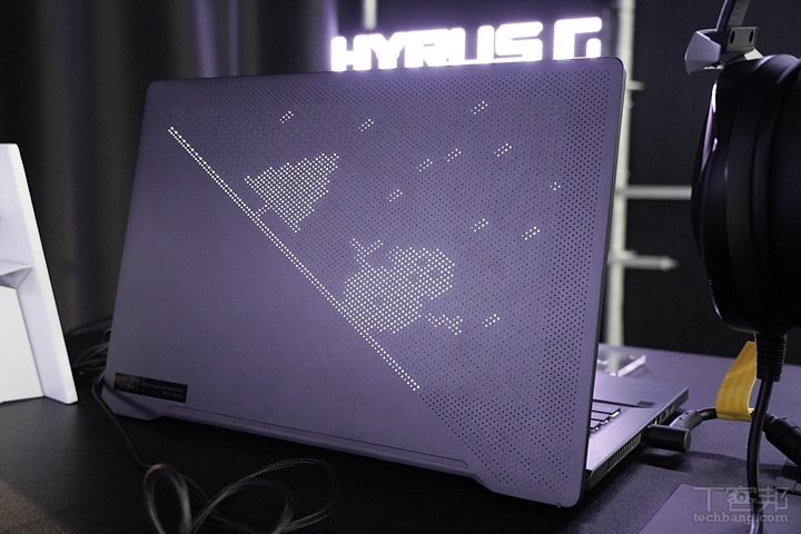 ASUS ROG Zephyrus G14 自訂跑馬燈效，沒有 RGB 燈光一樣吸睛！