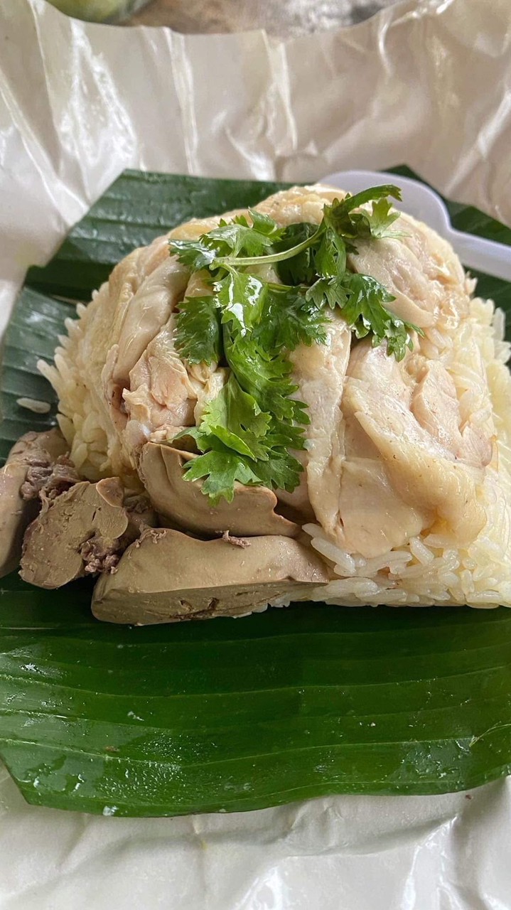 ข้าวมันไก่บางชุมโถ (เจ้าเก่า)