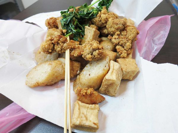 【三重小吃】三民街鹹酥雞-超人氣排隊美食