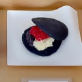 木苺どら - 実際訪問したユーザーが直接撮影して投稿した伊丹和菓子どらやき キツネイロの写真のメニュー情報