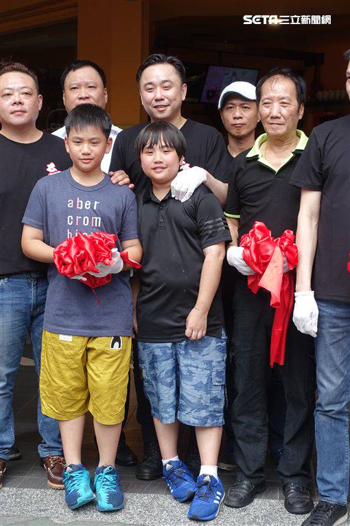 小彬彬燒烤店沒賺錢酒灌到開刀收店 三立新聞網 Line Today