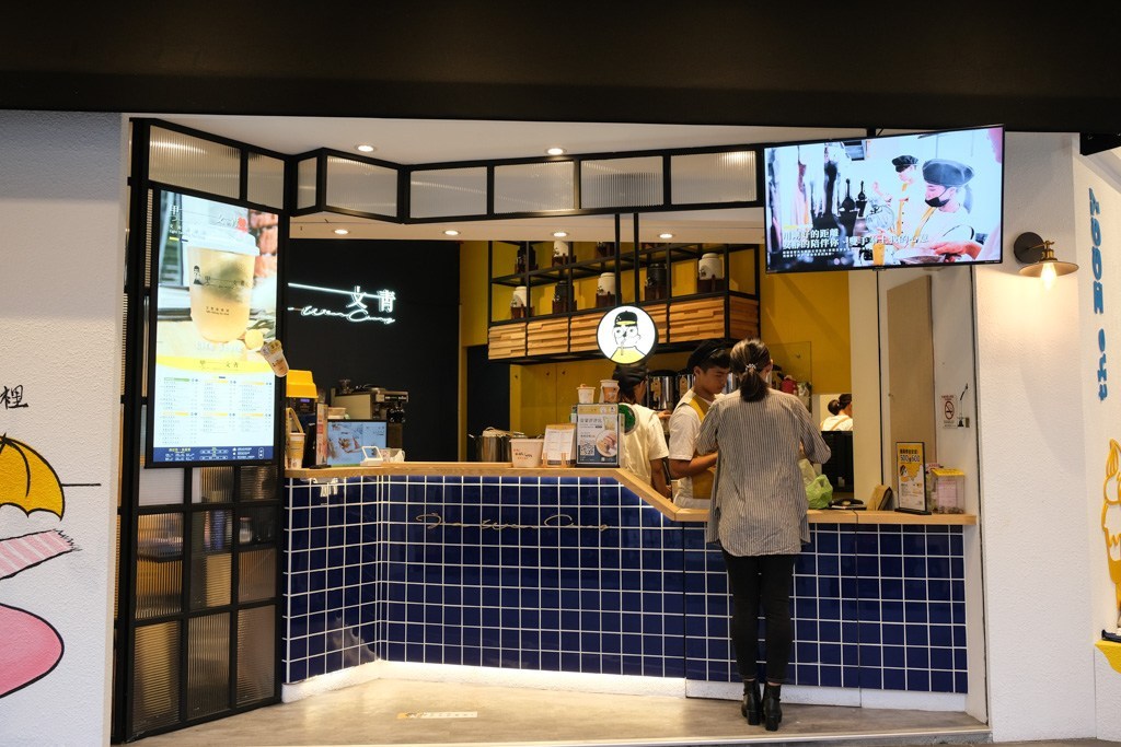 甲文青, 文青飲品, 雷蒙先生, 新鮮水果, 水果特調, 飲料推薦, 手搖飲推薦, 飲料外送,健行旗艦店, 台中美食, 台中飲料, 台中北區飲料, theEggy, 一顆蛋糕