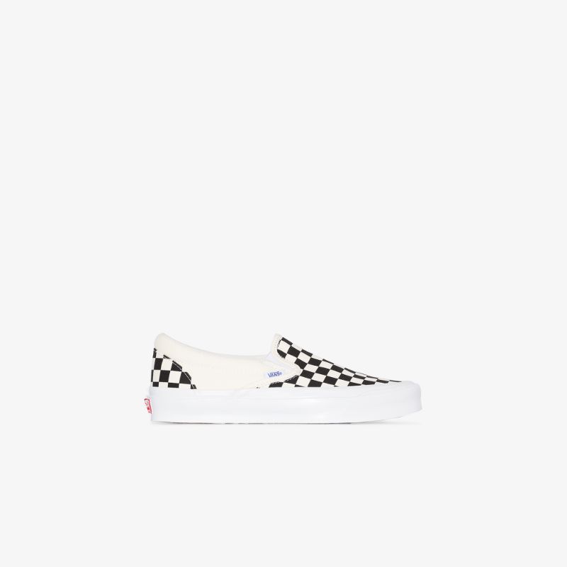 Vans Womens Black And White Old Skool Checkerboard Slip-on Sneakers