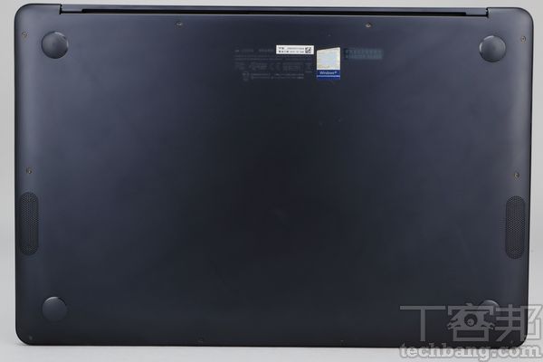 Asus ZenBook Pro 15 UX580－ 雙螢幕筆電，效能看得見