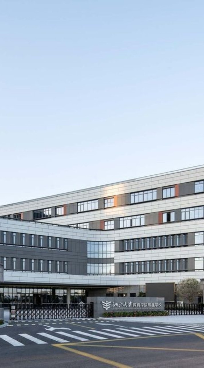 โรลโรงเรียนนานาชาติ (sayor)