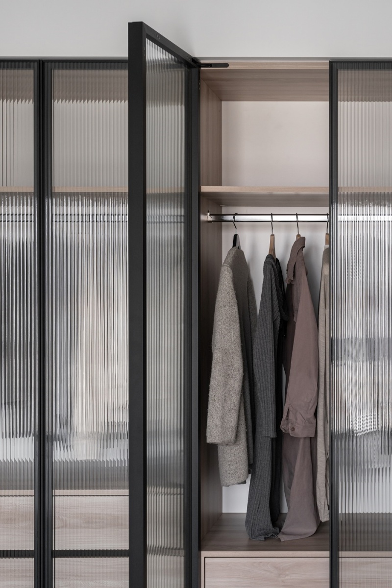 長虹玻璃；室內設計；居家裝潢；玻璃門片